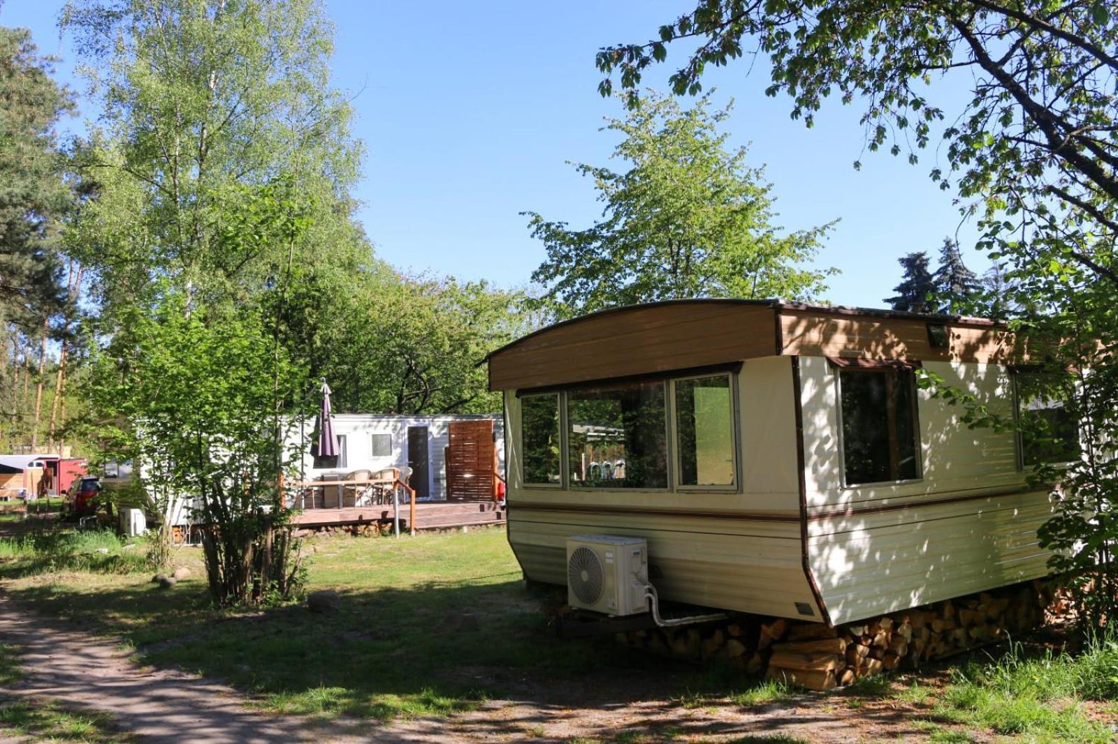 Отель Tinyhaus Idyllisch Am Waldesrand Котбус Экстерьер фото